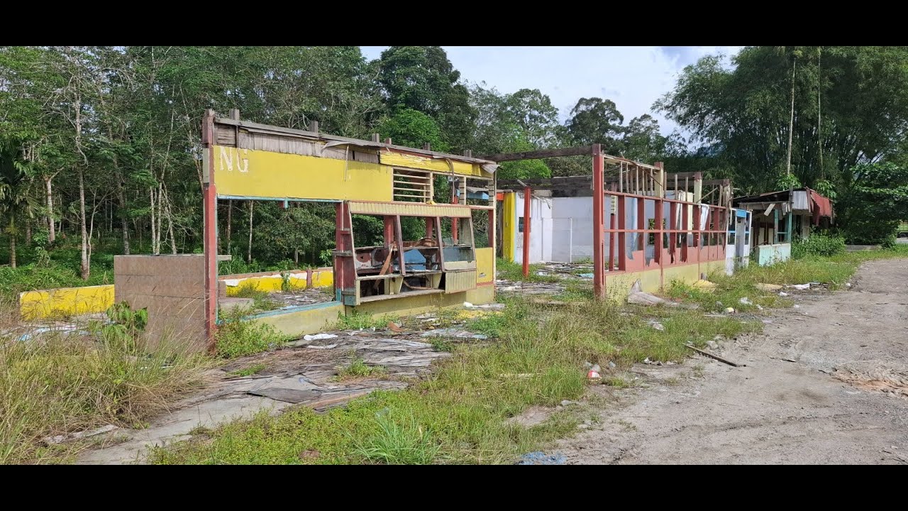 RUNTUHNYA SOTO RANGKIANG (rest area angkutan travel Sumbar-Riau)