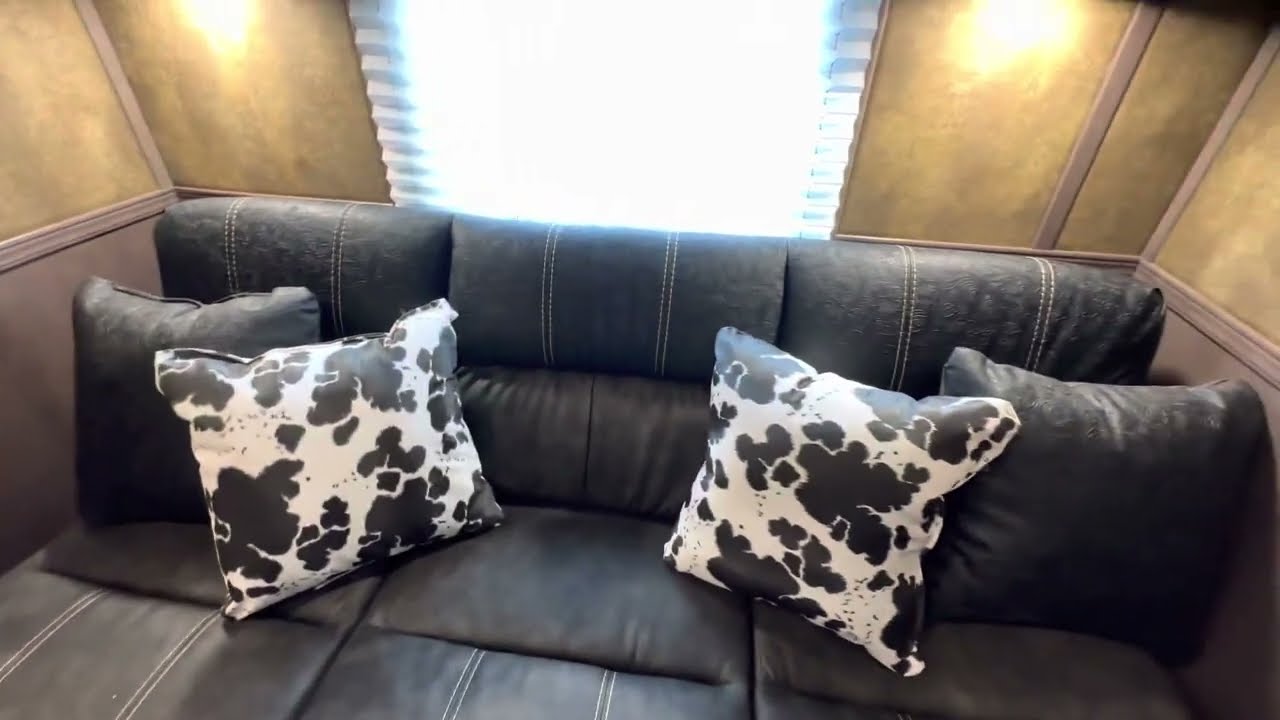 Custom 2-Bedroom 23’ Living Quarters Bighorn | Lakota Trailers