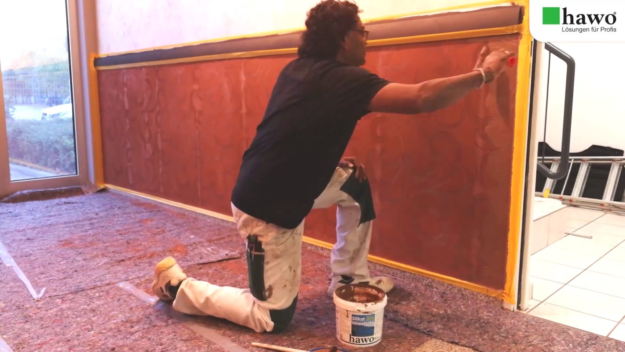 Tapeten Pr&auml;ge Technik mit Putz und Farbe innen an der Wand