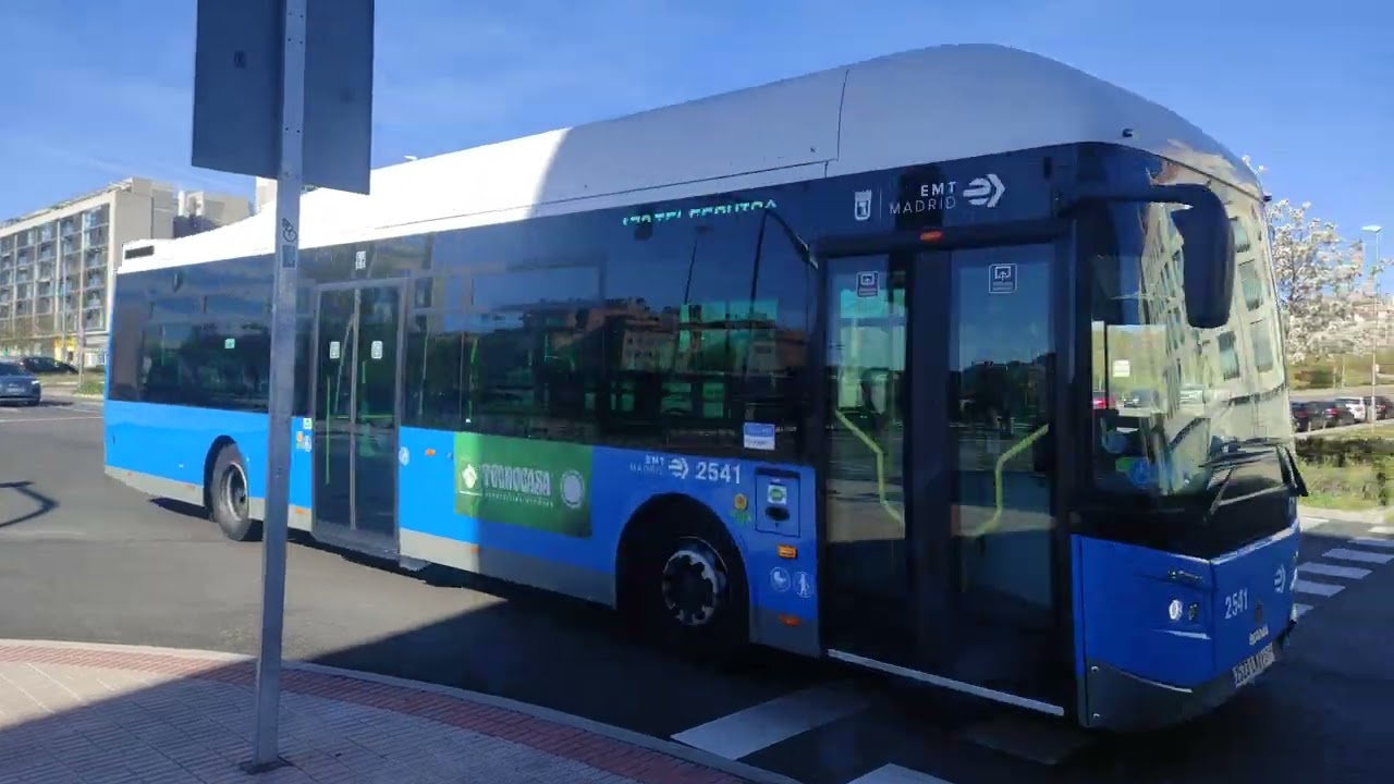 Emt Madrid,Interbus y metro ligero zona Las Tablas y Sanchinarro Abril 2023