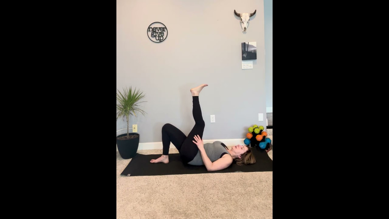 Saturday stretch 🧘‍♂️21 Day challenge