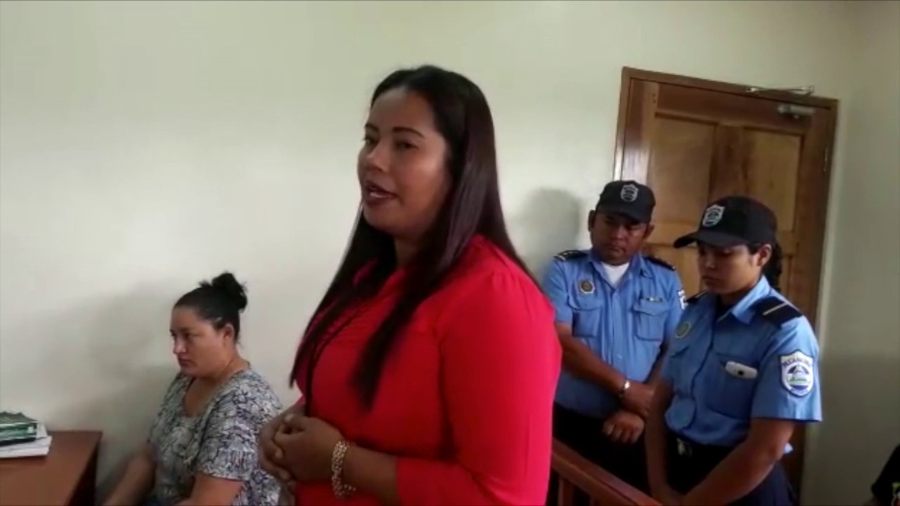 Mujer acusada de matar a su esposo en Estelí esperará juicio en su casa