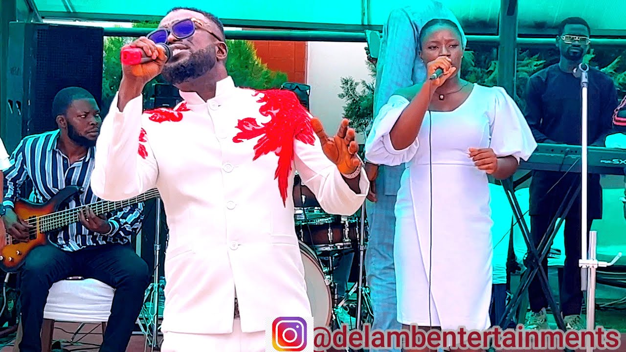 LIVE PRAISE AND WORSHIP BY D'LAMB ONYEBUCHI AT ENGR KINGS NWEZE'S COMPOUND
