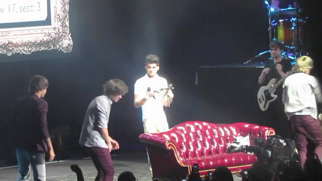 Twitter Questions - One Direction PHX ARIZONA JUNE 10 2012