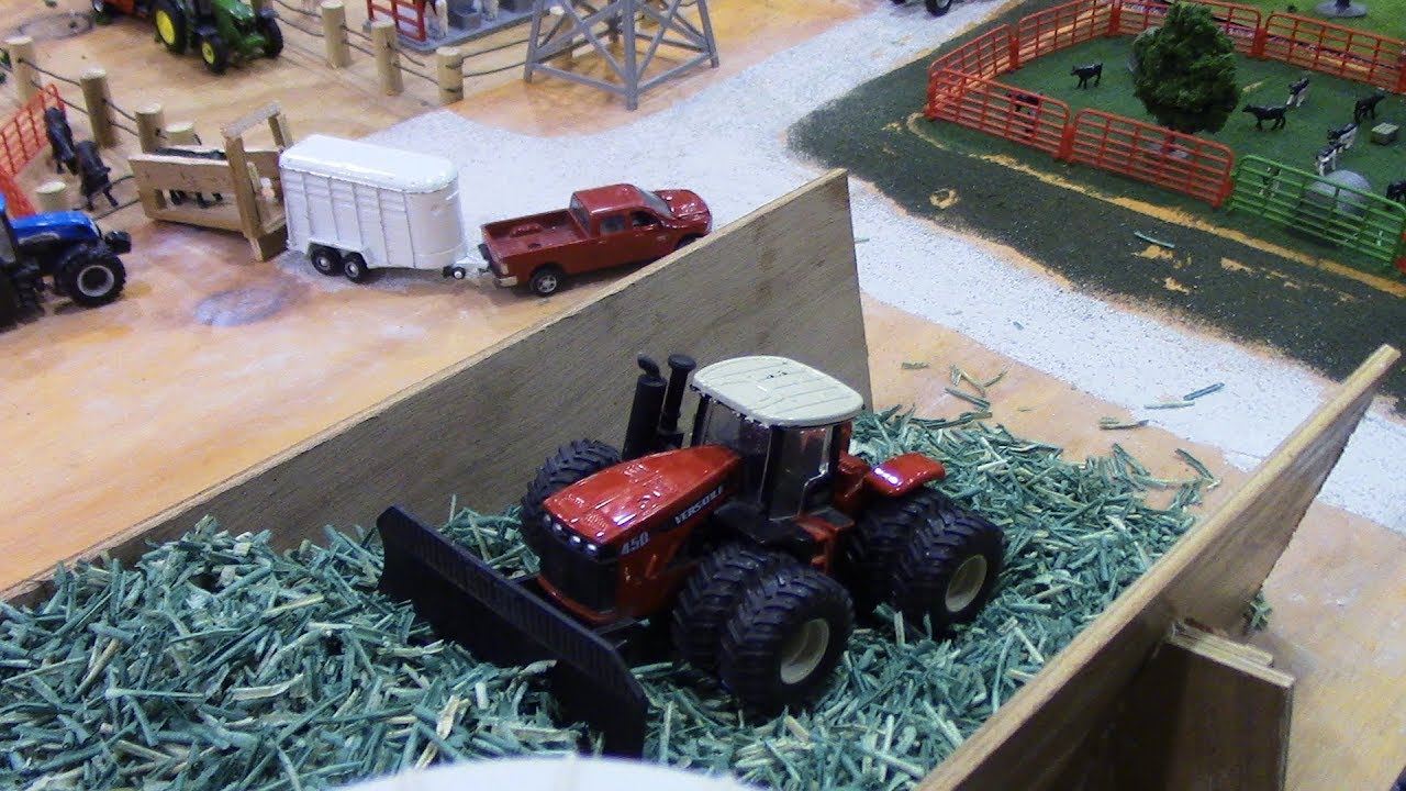 Peter Jordon's Model Farm at the 2018 St. Louis Farm Toy Show