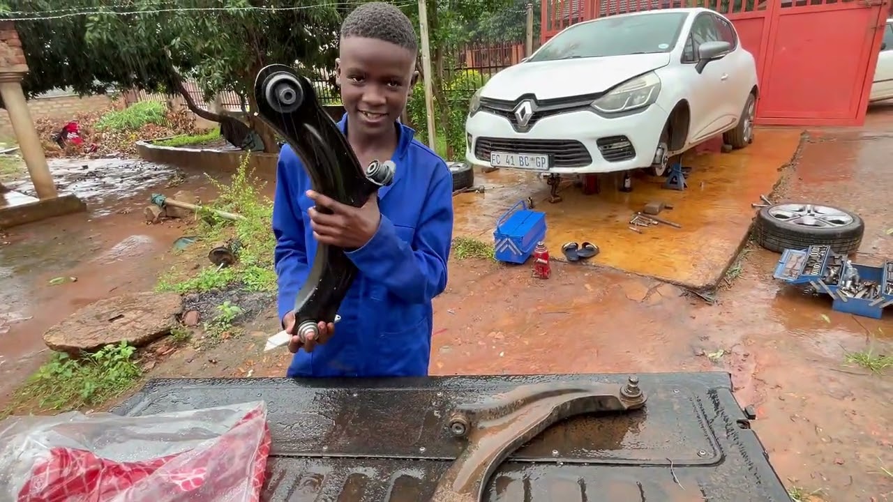 13 year replace control arm for Renault Clio | Better Youth SA