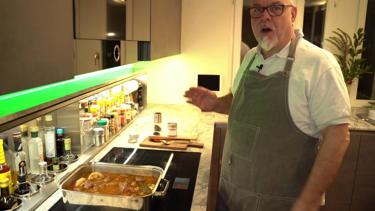 Das smarte Induktions-Kochfeld mit Wandhaube