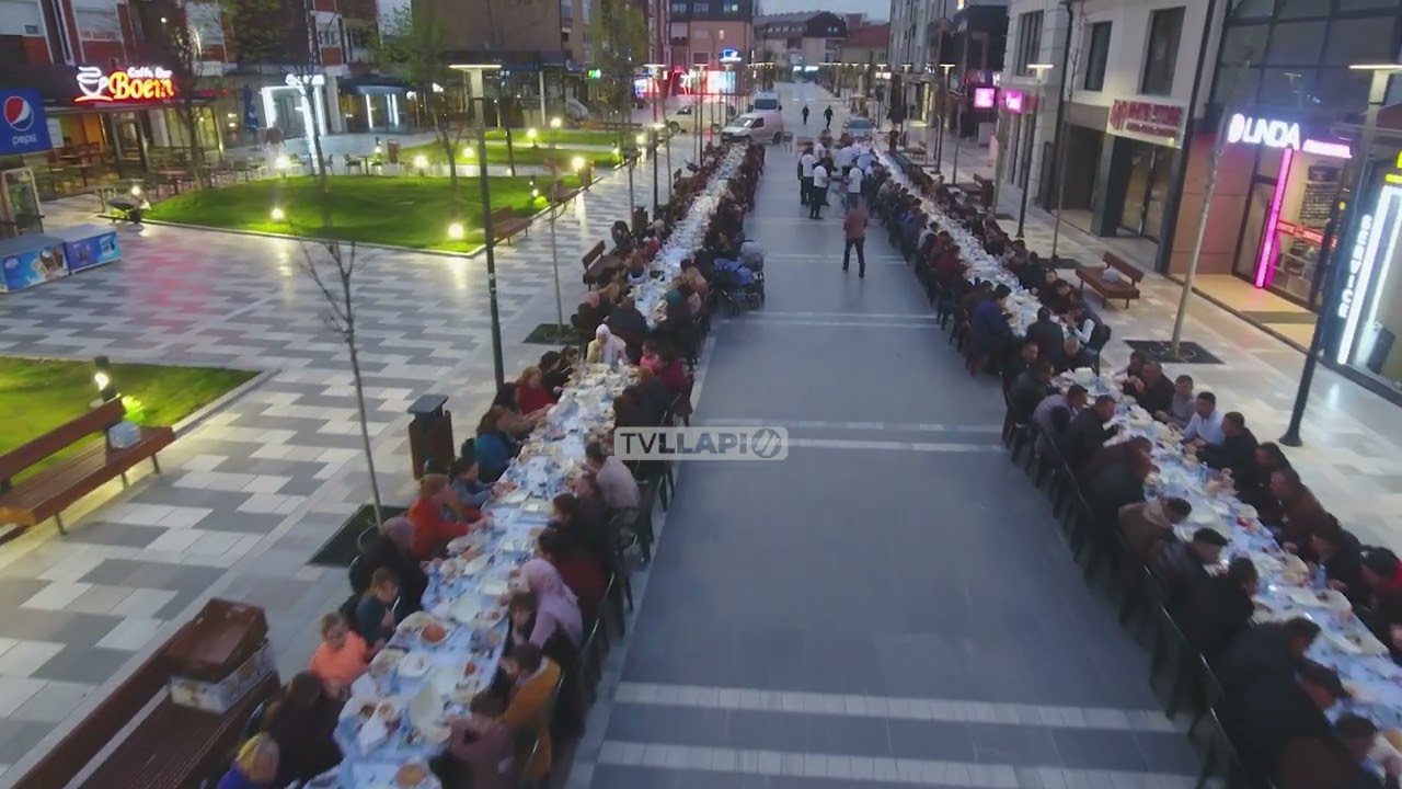 Iftari madhështor i organizuar në sheshin e Podujevës