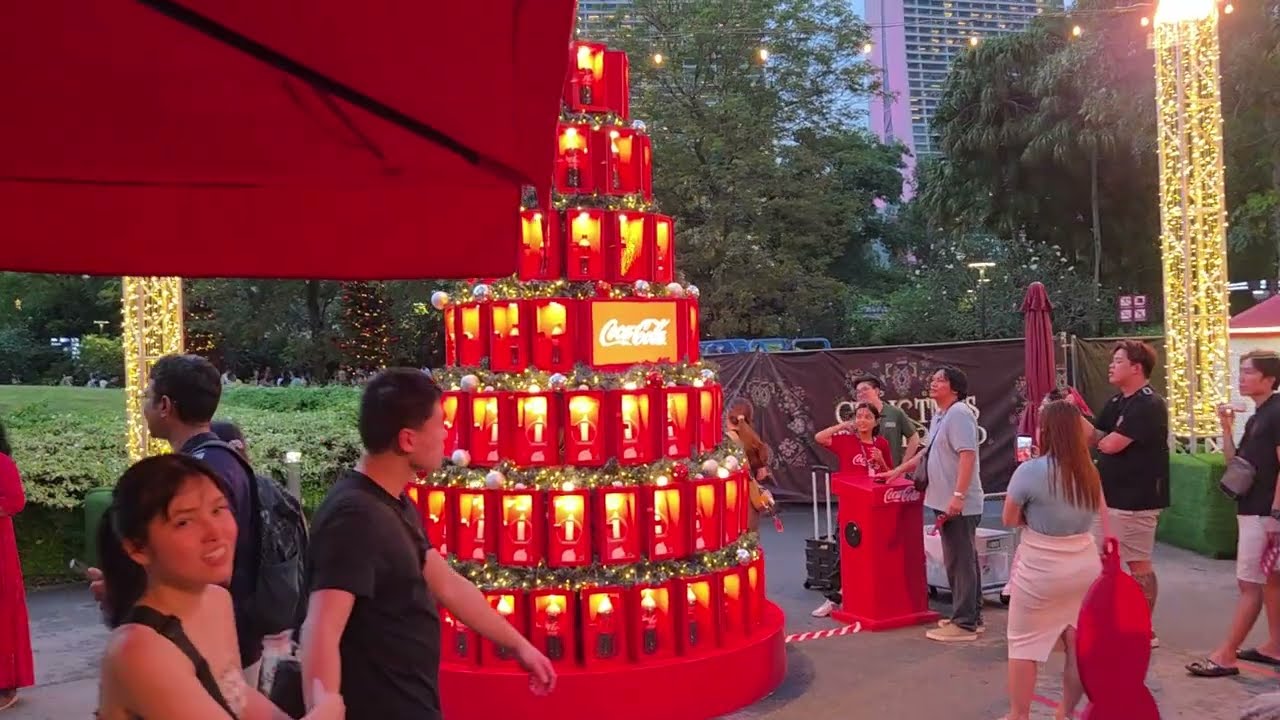 Singapore | Christmas Wonderland at Gardens by the Bay on Christmas Day