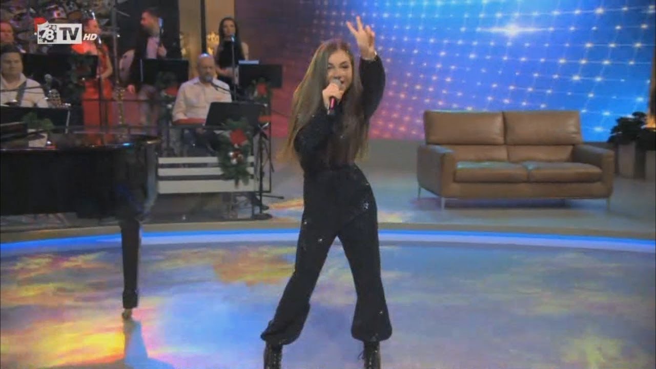 Krisia Todorova: Singing 