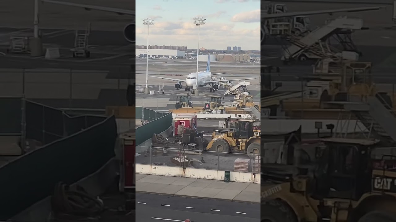 Airtrain journey between Terminal 5 to Terminal 7, JFK airport #shorts