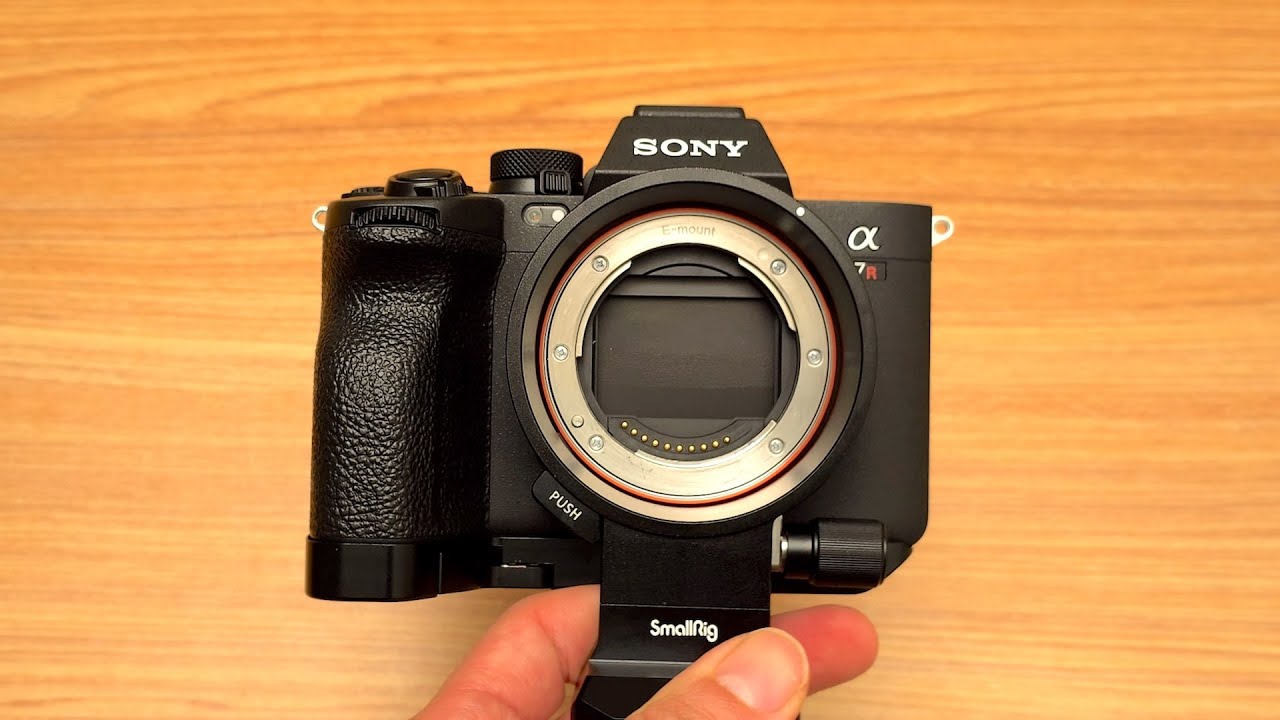 SmallRig Rotatable Collar Mount | Sony A7RV | Taking Vertical Portraits