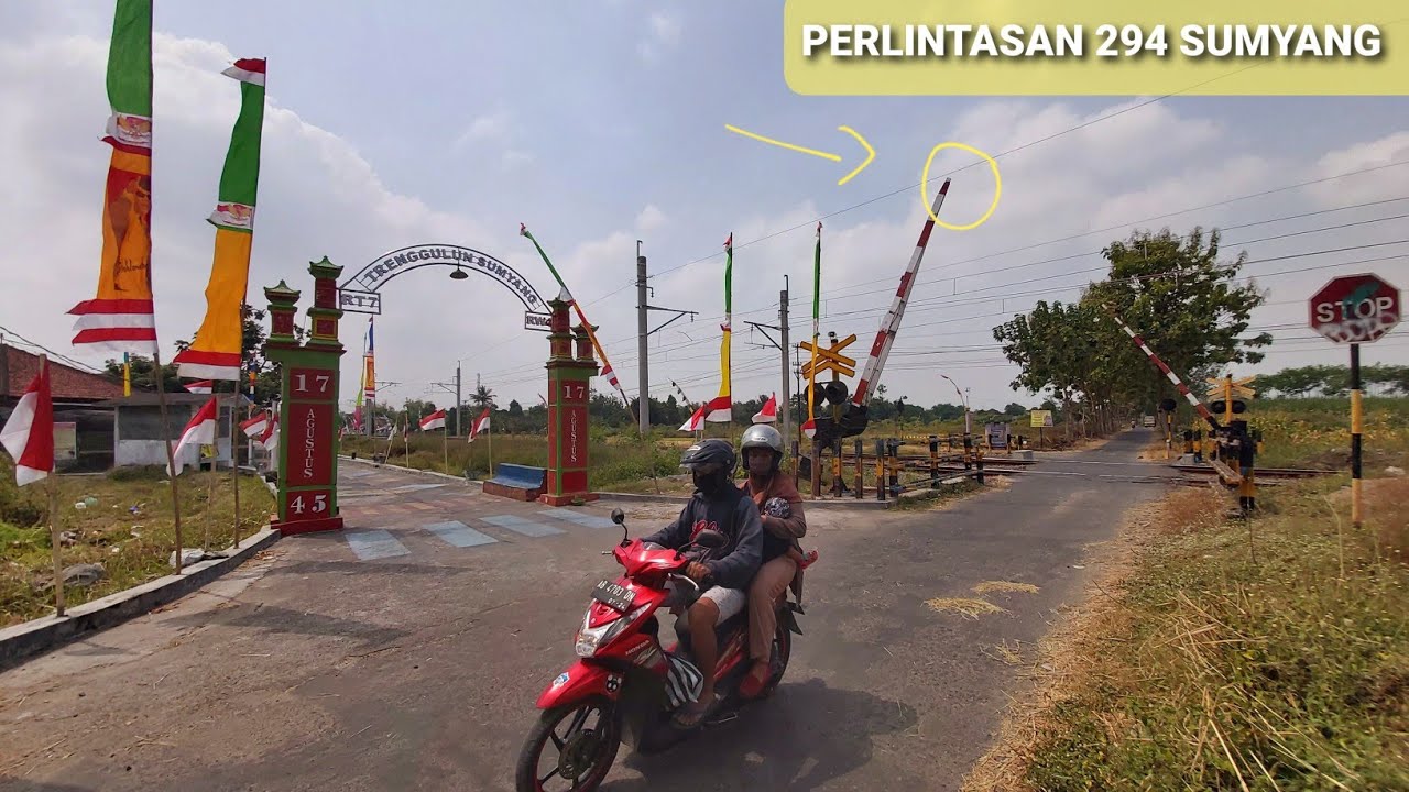 3 KLB di Perlintasan 294 Sumyang