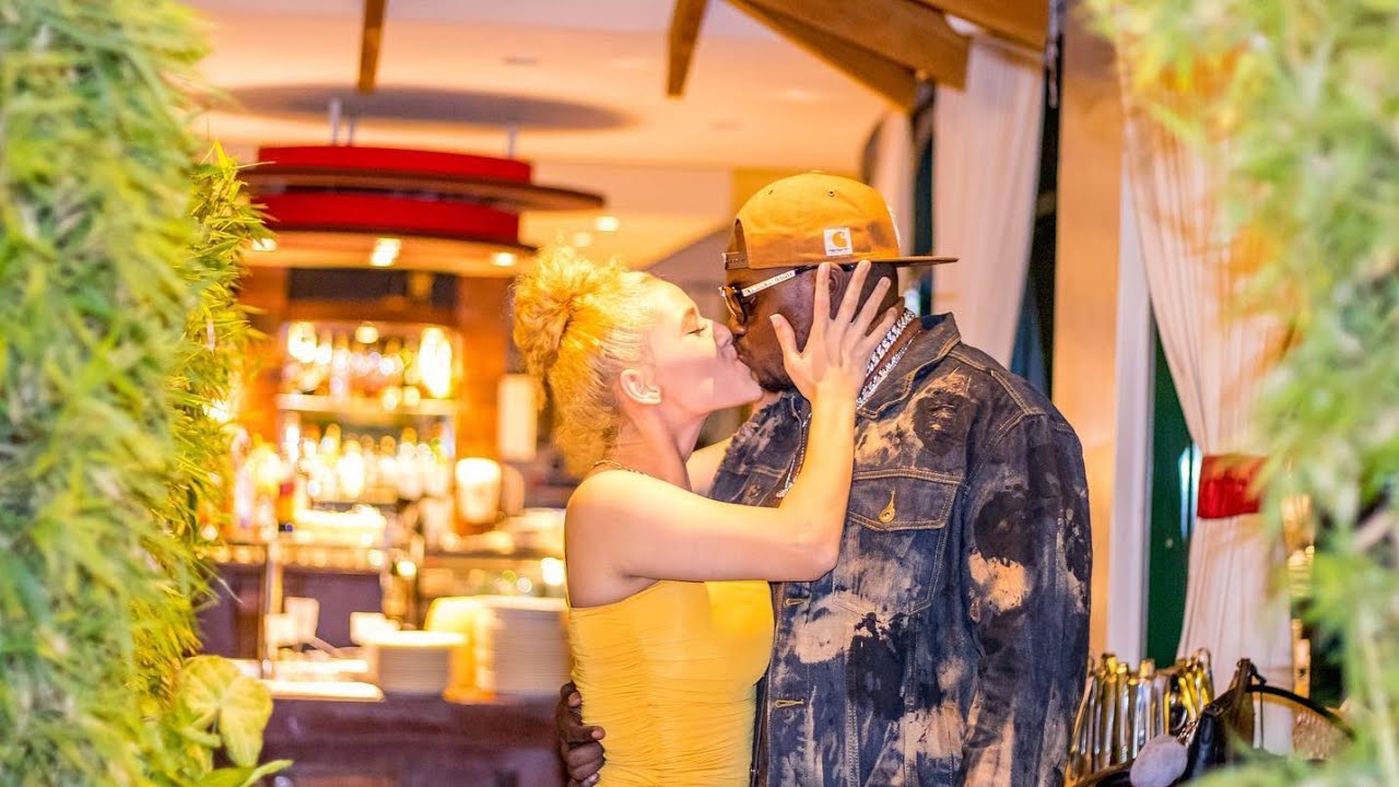 UNSEEN VIDEOS & PHOTOS OF KHALIGRAPH JONES, HIS BEAUTIFUL WHITE WIFE & KIDS.