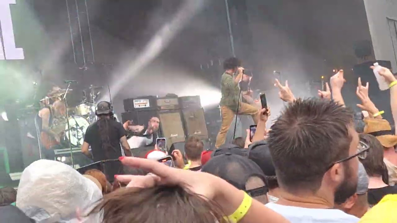Alexisonfire- Boiled Frogs (London,ON Rock The Park) 7-15-23