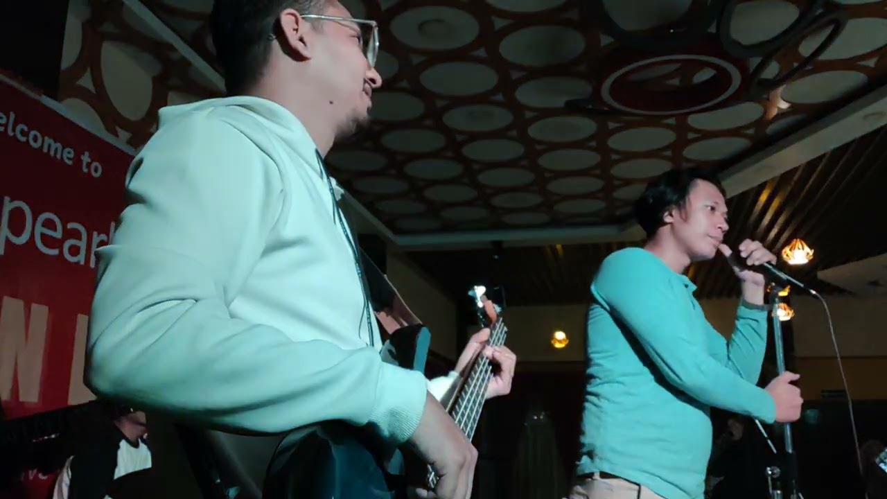 🎤 GoGo Mr Gamer &ndash; Live Performance of &ldquo;Sa Karnali&rdquo; by Nepathya | EEC Dashain Event 2024 | EB Pearls🎤