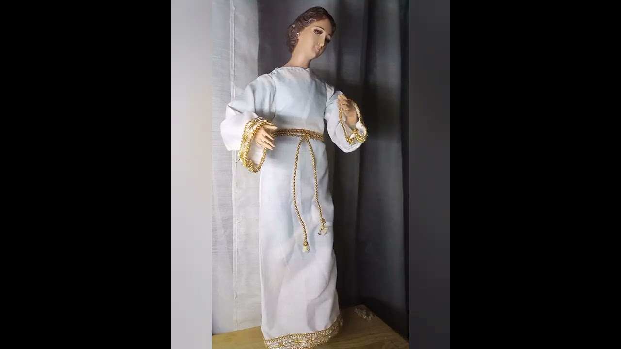 ¿cómo  vestir a la virgen para el 10 de mayo?