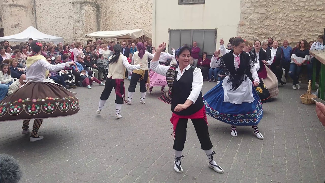 Santiago Pontones ( grupo de Coros y Danzas El Yelmo)