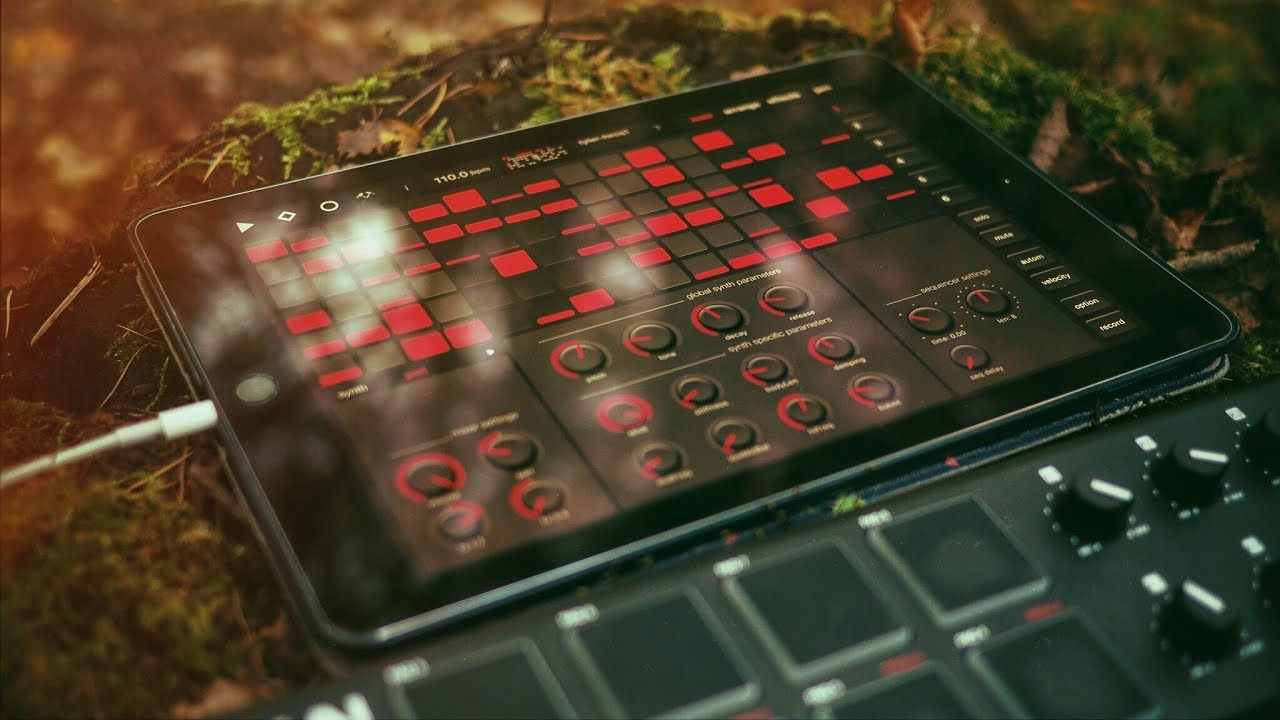 Outdoor Electro iPad Jam In The Fall (Feat. Elastic Drums, Moog Model15, Animoog)