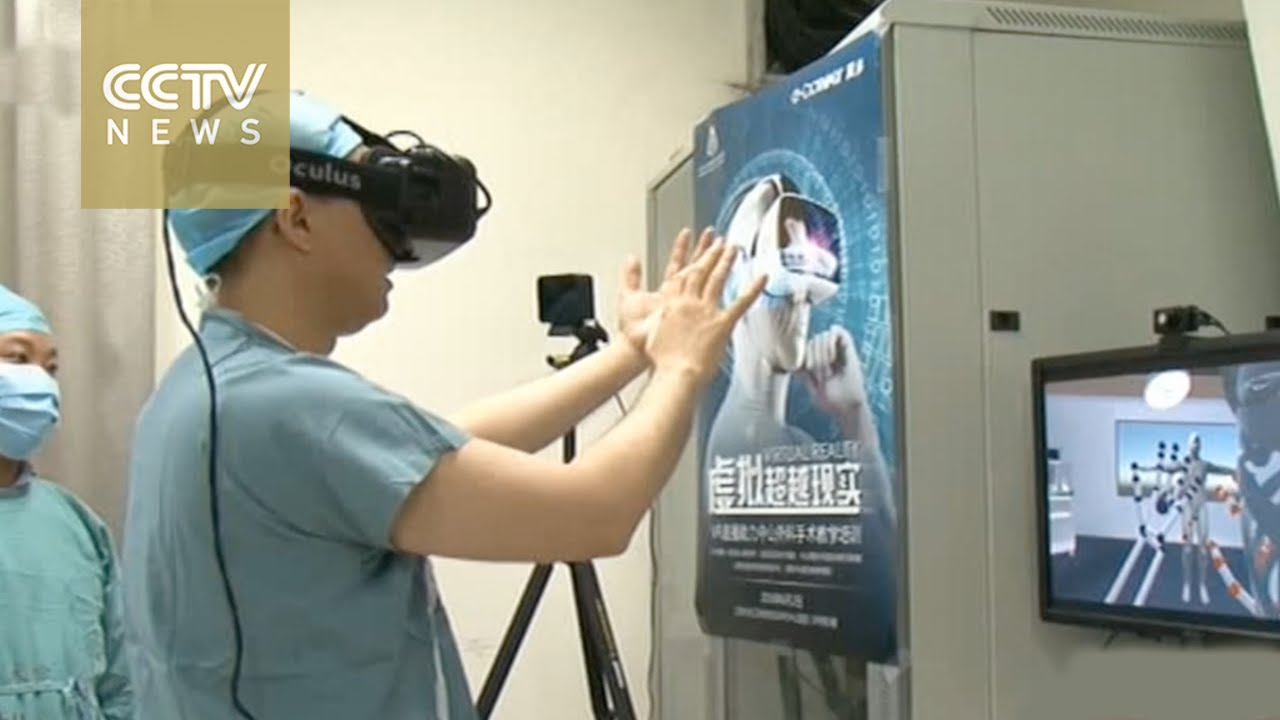 VR surgery: Surgeons use virtual reality to educate patients