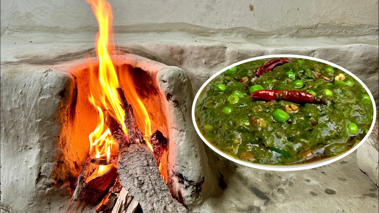 चूल्हे पर पालक मटर की सब्जी रोटी #livecooking #villagelife #indianfood
