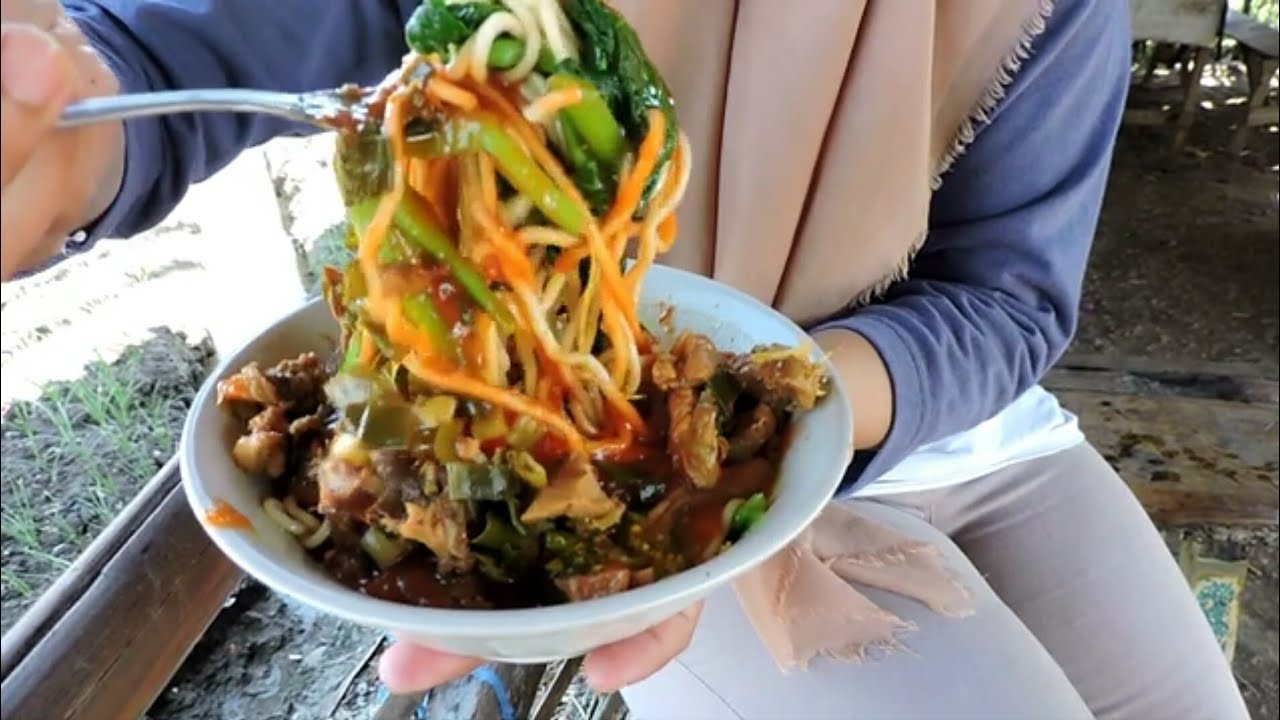 AJAIB !!! MIE AYAM SAWAH, RASA WAH,  HARGA MURAH 8 RIBU AJA