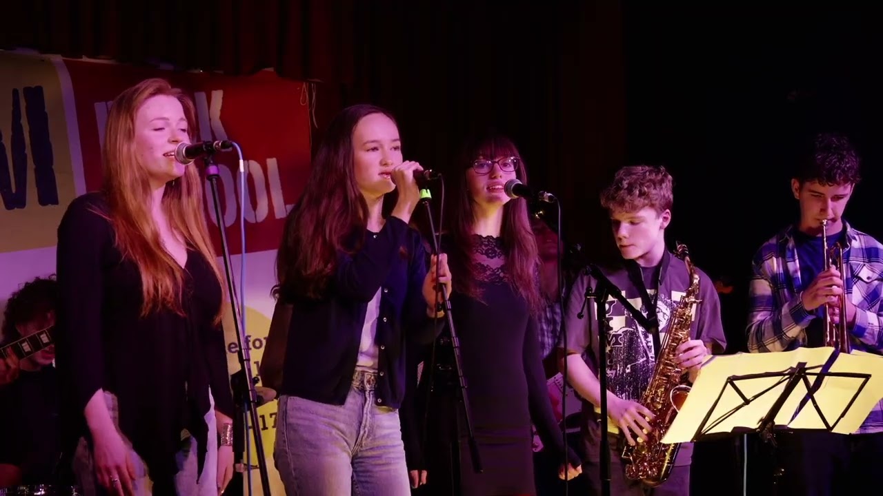 Rockjam All Star Band - Suzanne (RAYE)