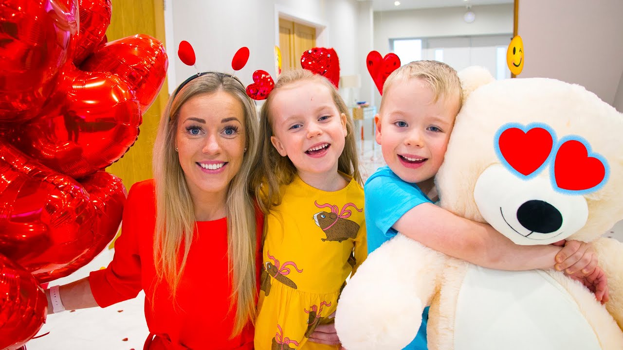 Gaby and Alex preparing Valentines day surprise for mama