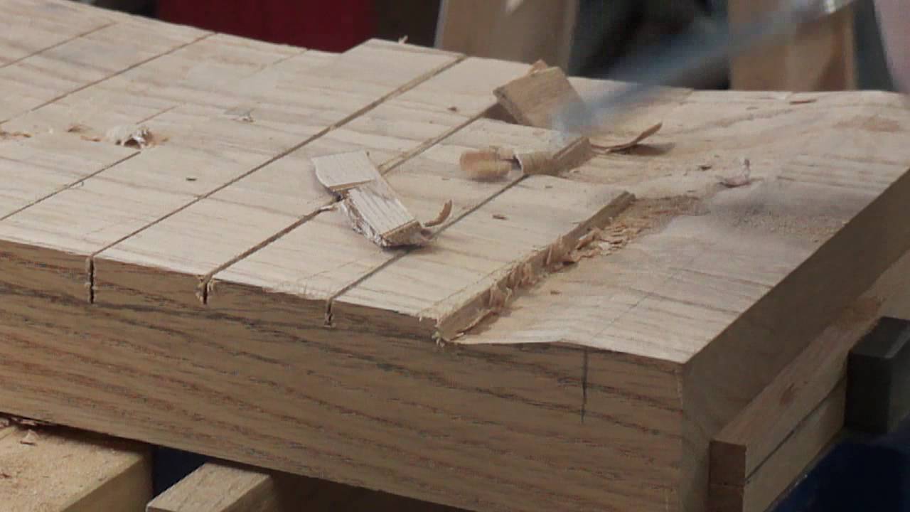 Carving out a stool seat by hand-part 1