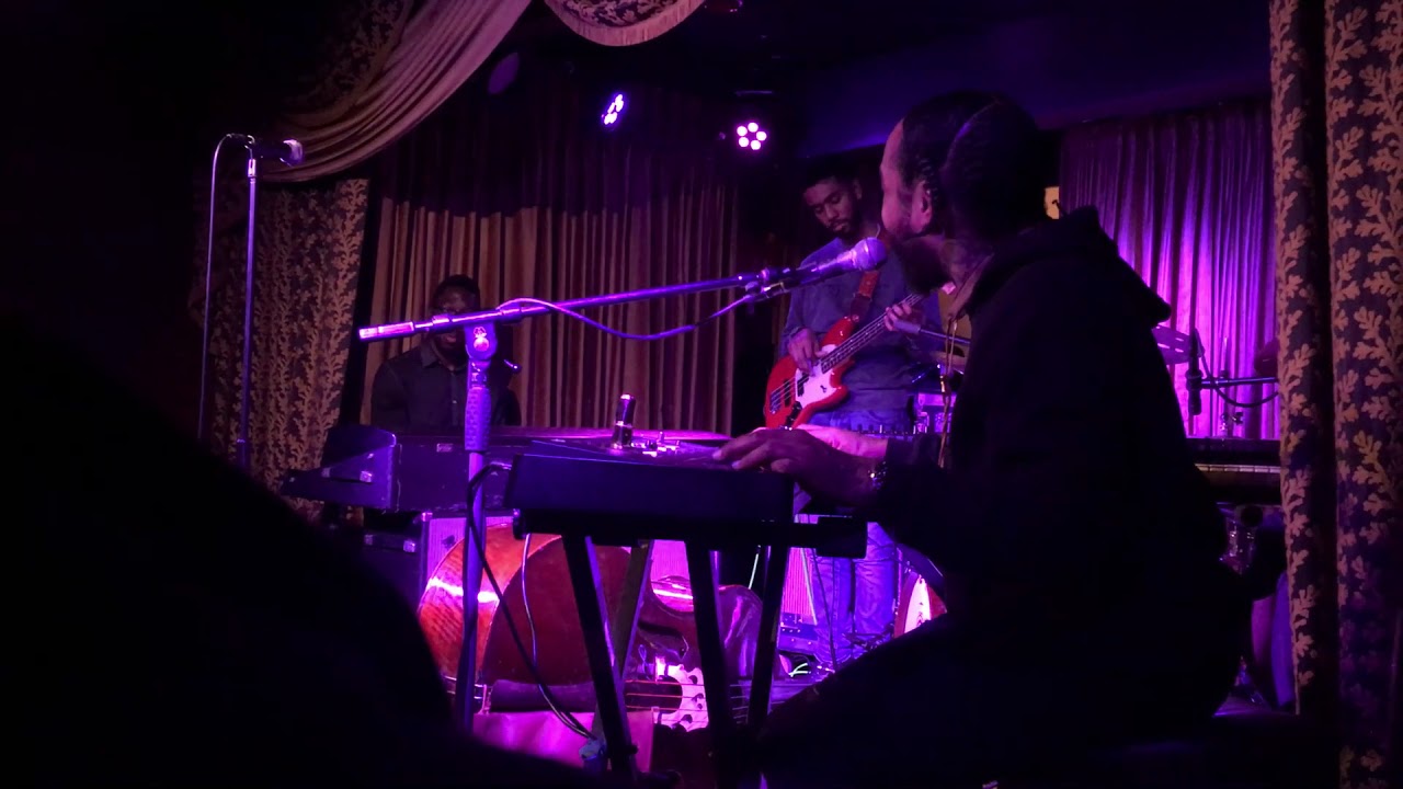 Terrace Martin - Untitled 5 (Kendrick Lamar)