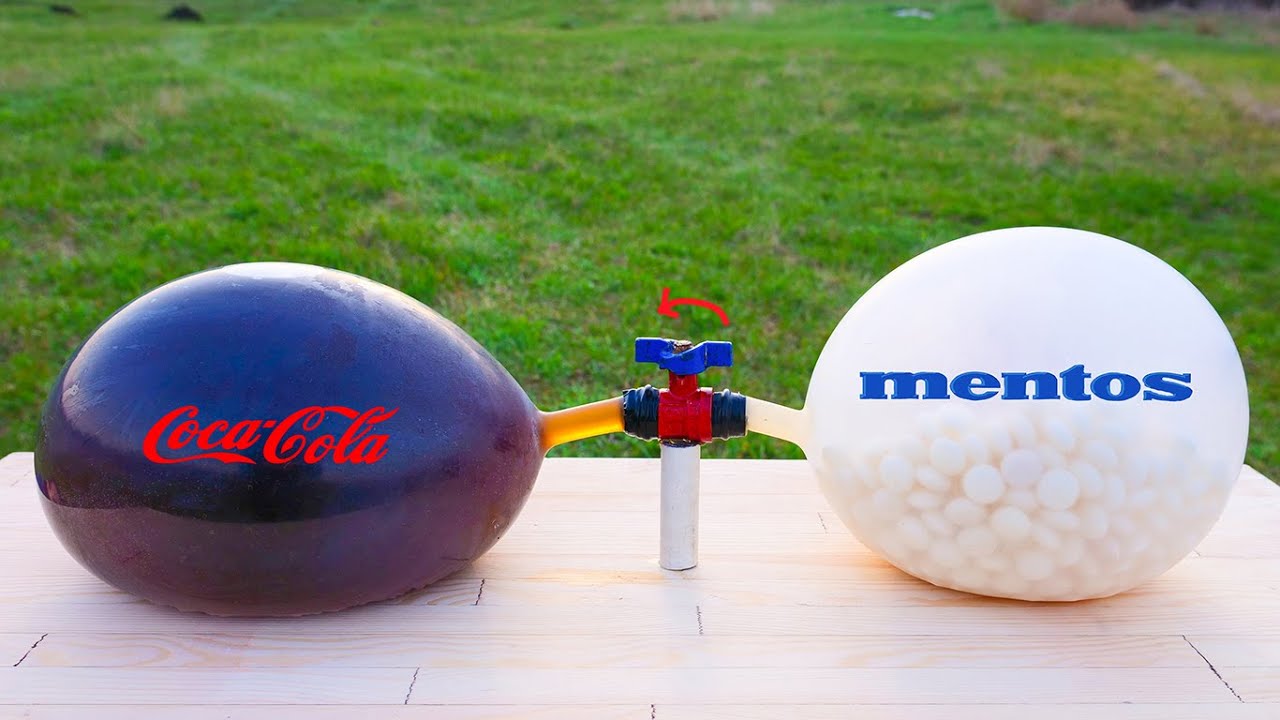 Experiment: the Balloon of Coca Cola VS the Balloon of Mentos