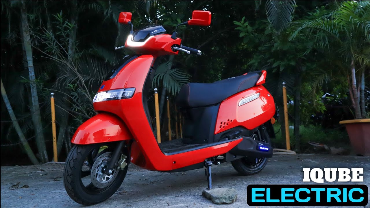 Tvs iqube Electric Scooter Shining Red Color || On Road Price || Hindi Review || @INDIANBIKE