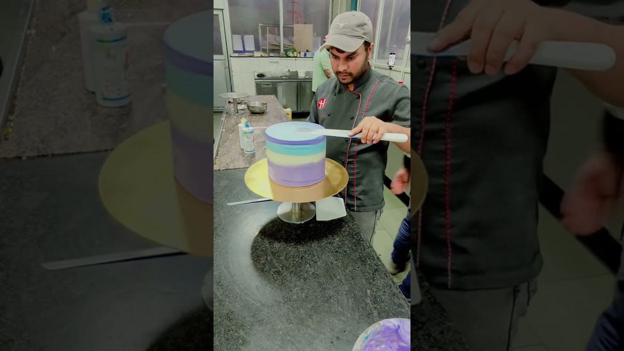 How to make a 2kg pineapple 🍍 Flavour Purple 🟣  & Flowers 🌹🌺 Design Cake Decorating Idea! 