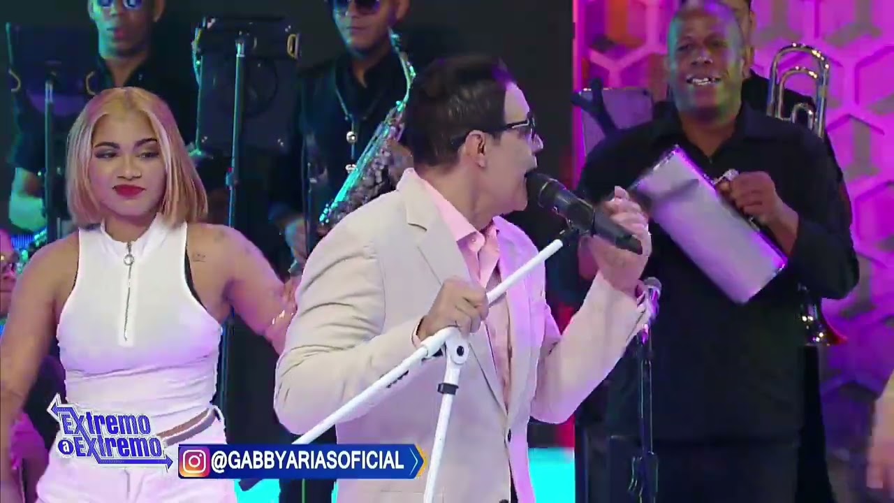 El negro del swing en de extremo a exrmtremo