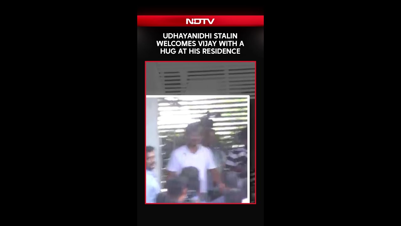 LOP Udhayanidhi Stalin Welcomes CM Vijay With A Hug At Stalin's House