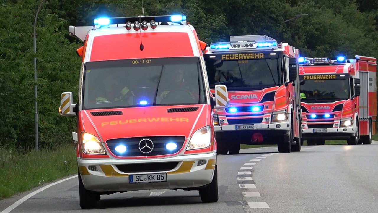 [E57 SIRENENALARM - FEUER in SICHERHEITSSTUFE 3 LABOR!]  Einsatzfahrten Feuerwehr & ABC-Zug Segeberg