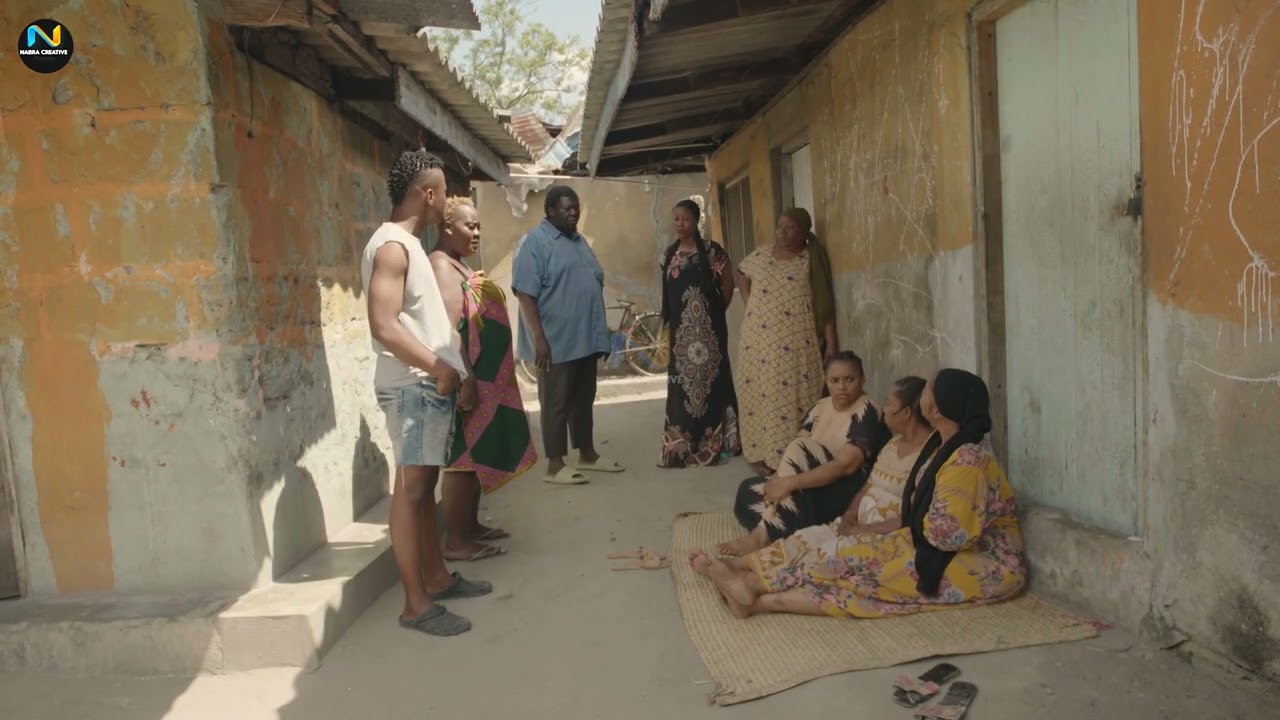 SIWA ANAULIZA CHUMBA CHAKE CHA KUPANGA