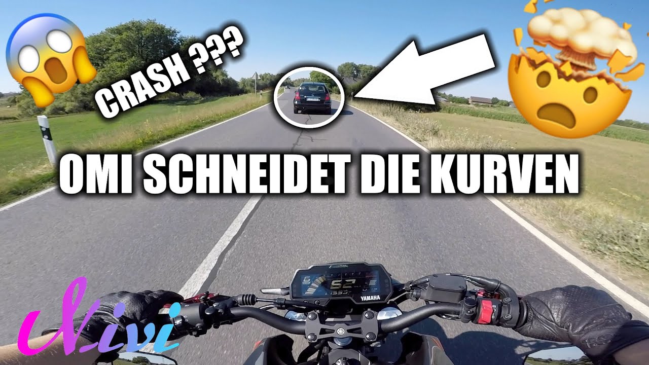 Omi schneidet die Kurven und baut fast Unfall !!! | Motovlog | Nivi
