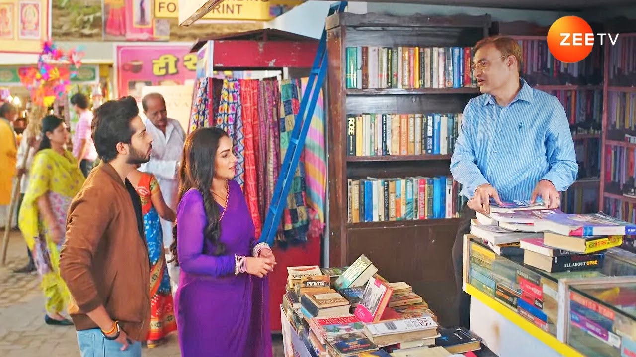 आकाश जागृति संग किताबें लेने जाता है और कालिकांत को चकमा देकर घर ले आता है - Jagriti - Full Ep 229