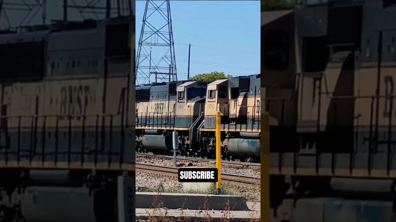 EXECUTIVE MAC DUO ON A WESTBOUND FREIGHT TRAIN IN LINCOLN NEBRASKA! #train #railway