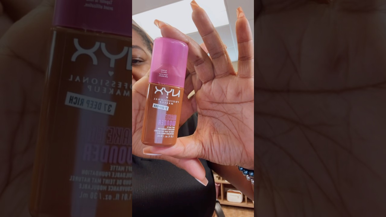 NYX Foundation Make Em Wonder 