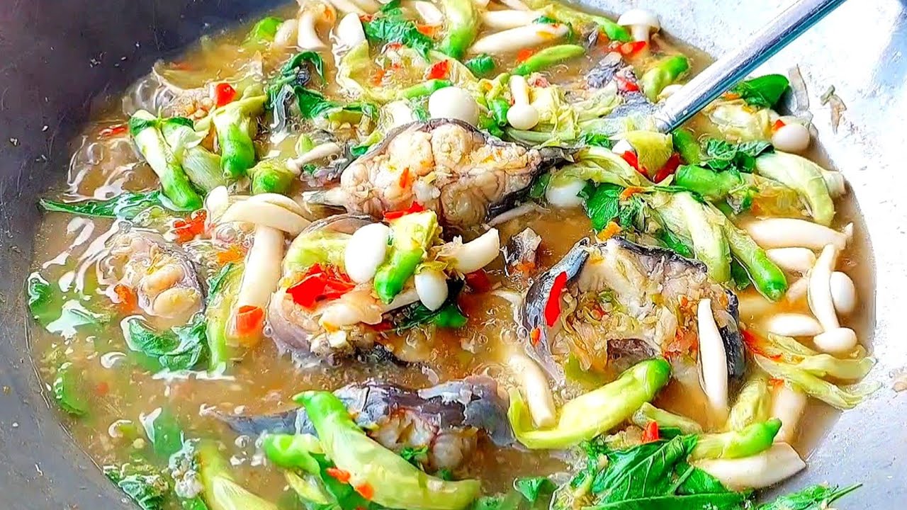 แกงดอกแคปลาดุก แกงแบบแซ่บๆนัวๆ เมนูเปลืองข้าว อร่อยแซ่บนัวเข้มข้น เมนูข้าวหมดหม้ออีกแล้ว เมนูปลา