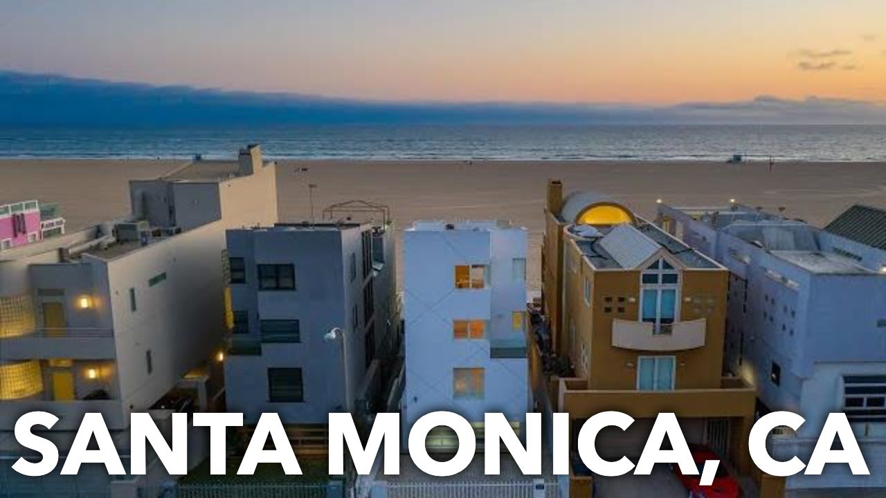 Oceanfront Architectural Home Along the Santa Monica Coastline