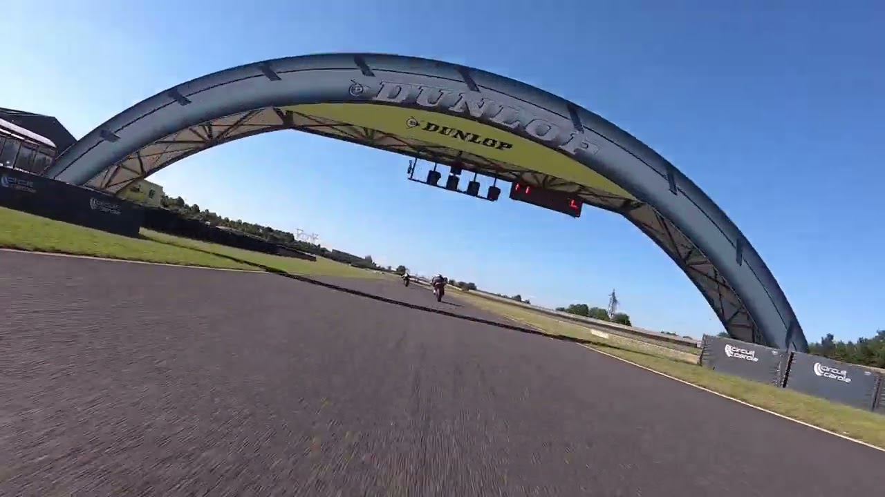 icon monsters race 2022 circuit carole course 2 moto kawasaki zx12r