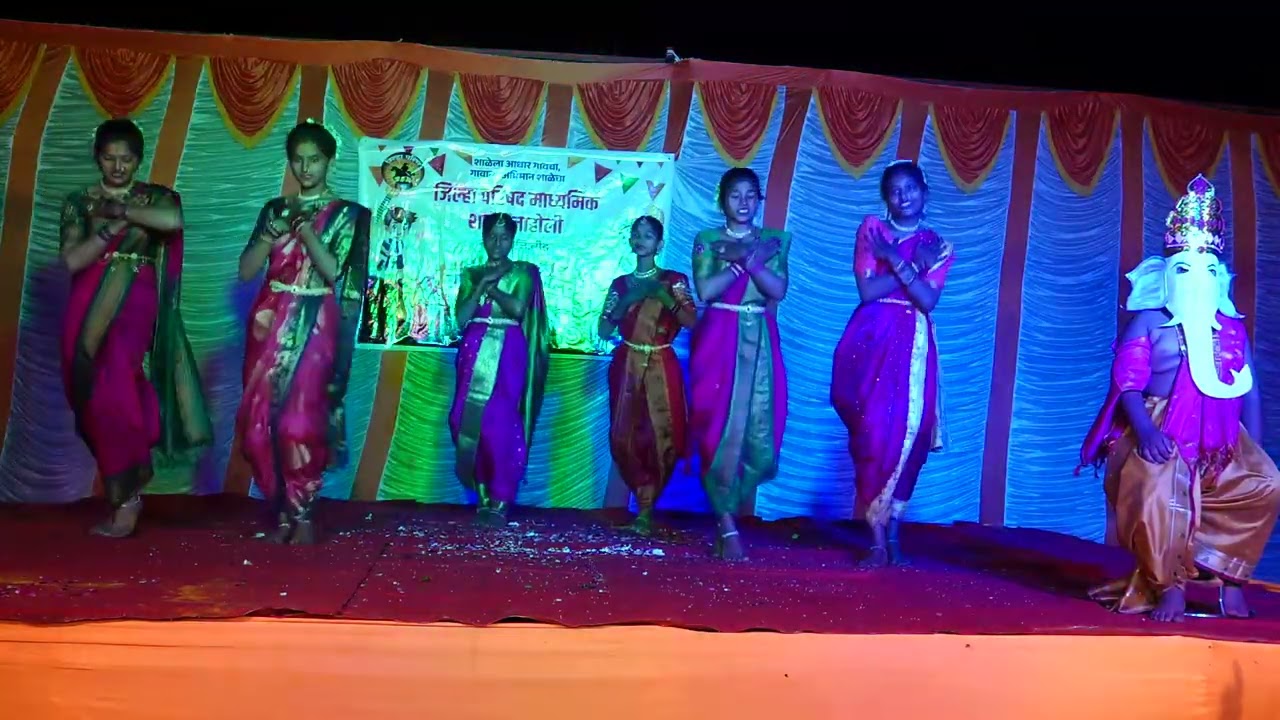 तो चक चक सोन्याचा.....by class 10th girls at ZPHS Naholi school gathering 26 