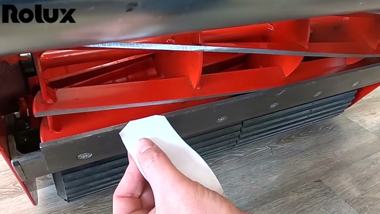 Setting the Reel to Bedknife Alignment - Rolux X Series Reel Mower