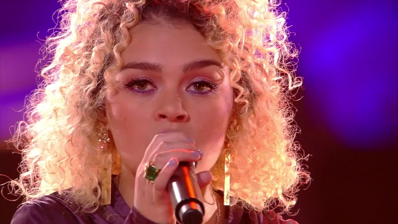 5 man GRLBND ZINGT HET PRACHTIGE 'LET ME LOVE YOU' &ndash; The Next Boy Girl Band