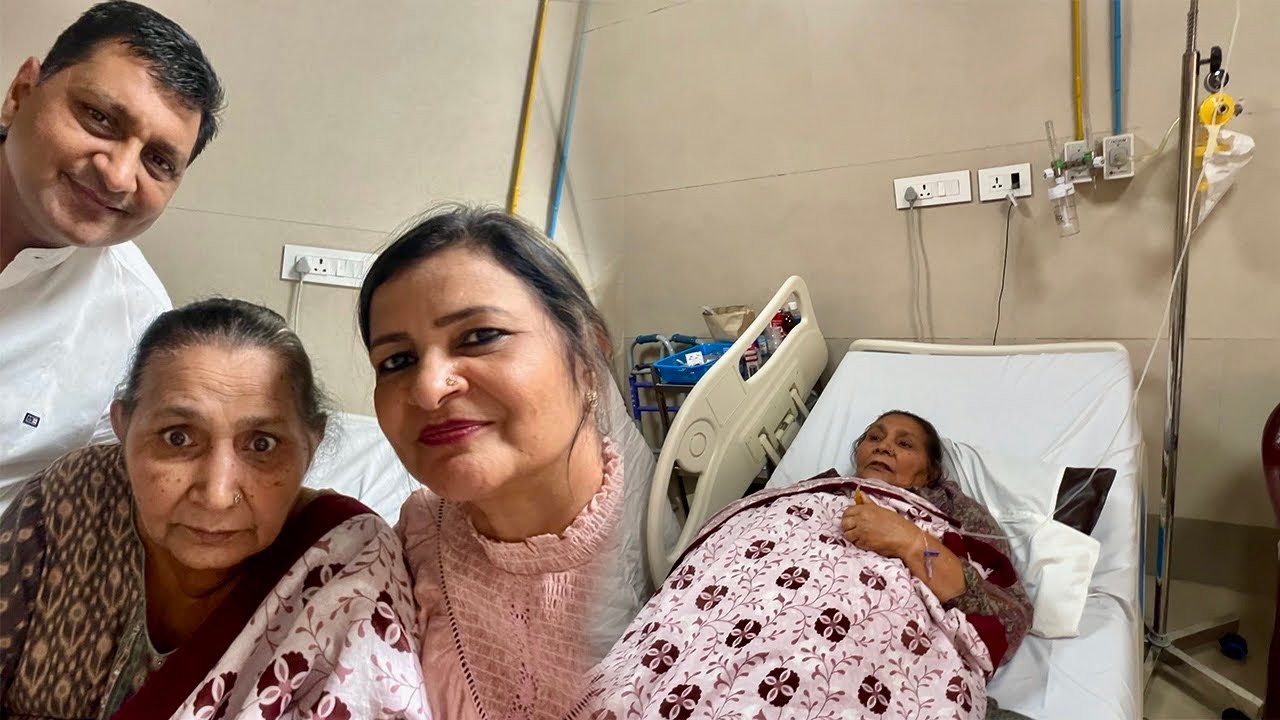 Mummy ko hospital admit karwana pada😭