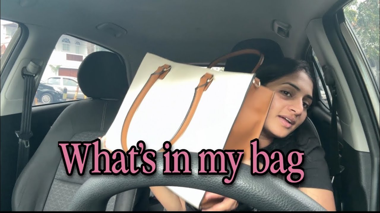 Whats in my bag | මගේ bag එකේ තියෙන්නේ මොනාද