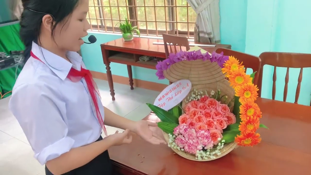 Bài thuyết trình cắm hoa 20/11 hay nhất